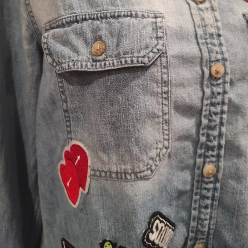 American Eagle Oversized Fit Patch Chambray Distr… - image 7